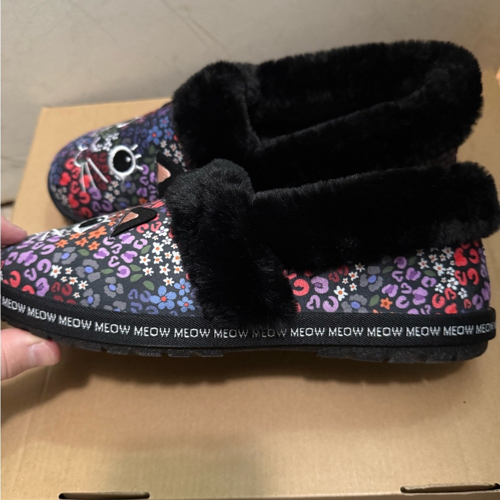 BOBS from Skechers Multicolor Cat Slippers - Picture 3 of 3